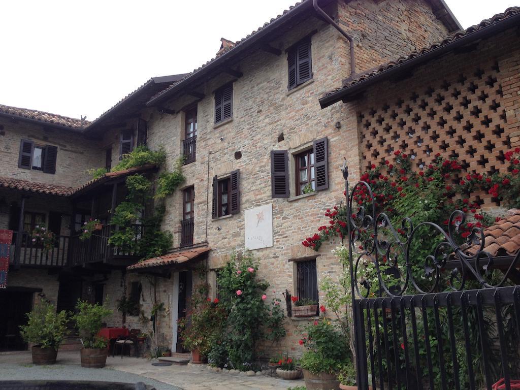 Casa Giuliana Guest House Calosso Екстериор снимка