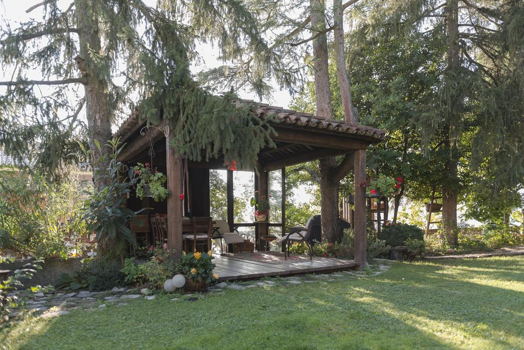 Casa Giuliana Guest House Calosso Екстериор снимка