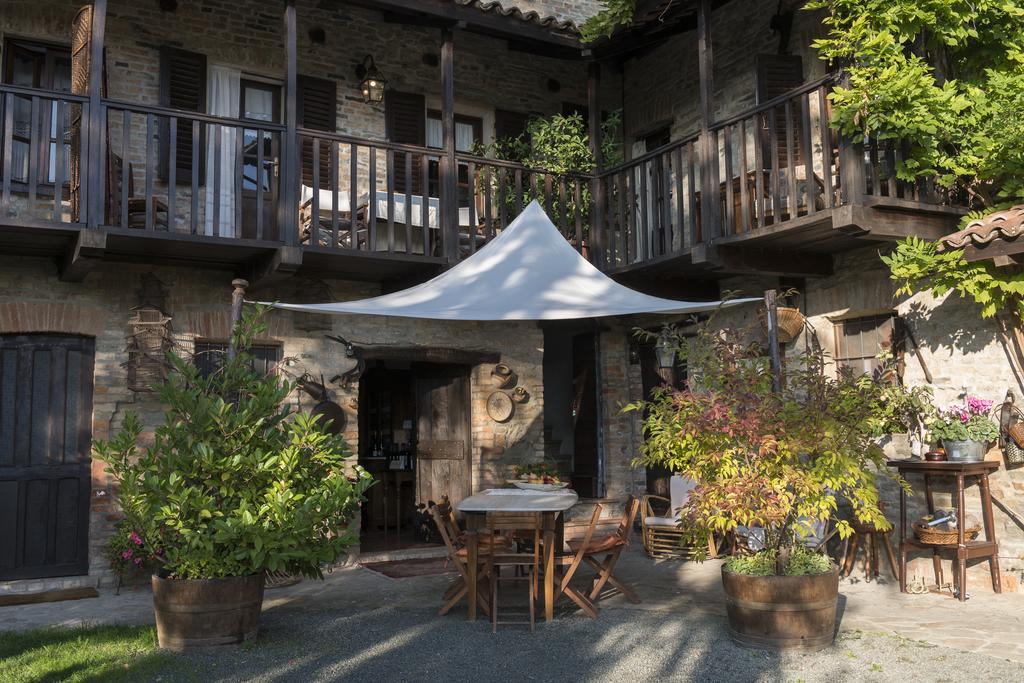 Casa Giuliana Guest House Calosso Екстериор снимка